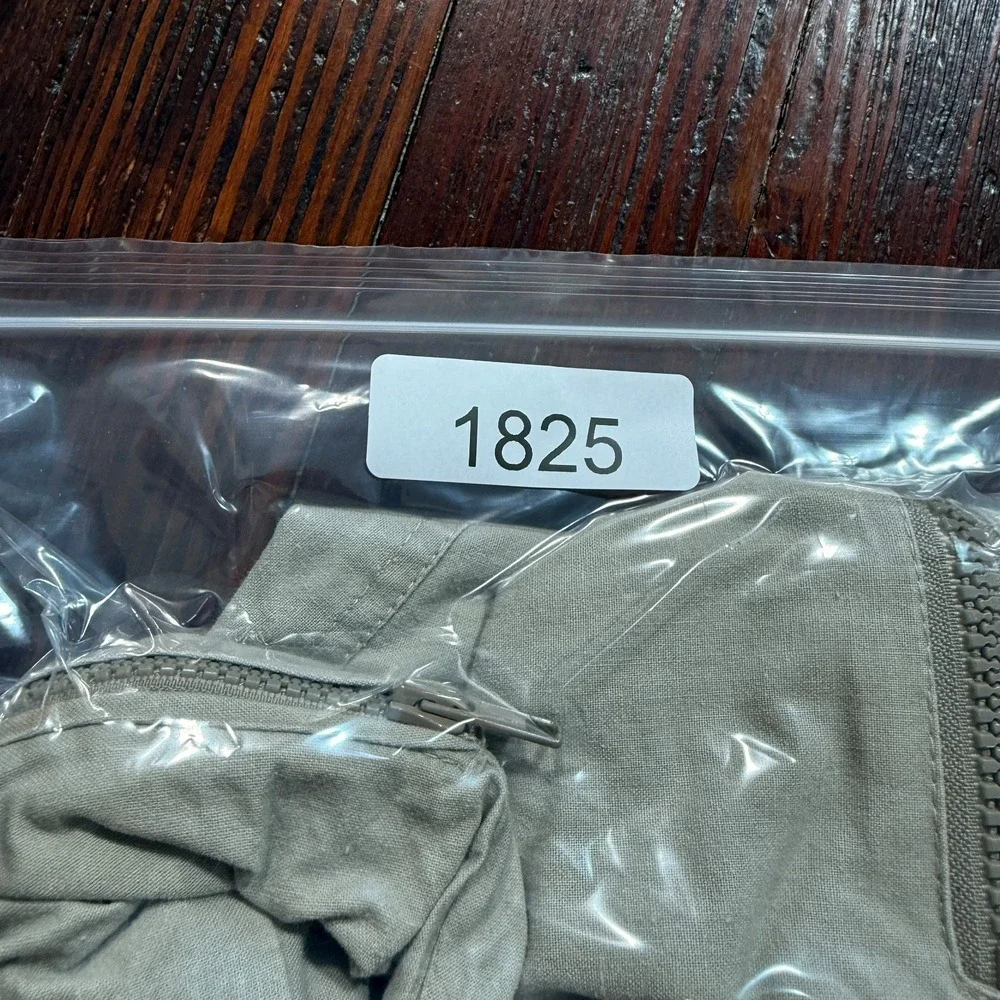 VTG Banana Republic Safari Vest Mens Medium Khaki‎ Hooded Utility 80s 90s